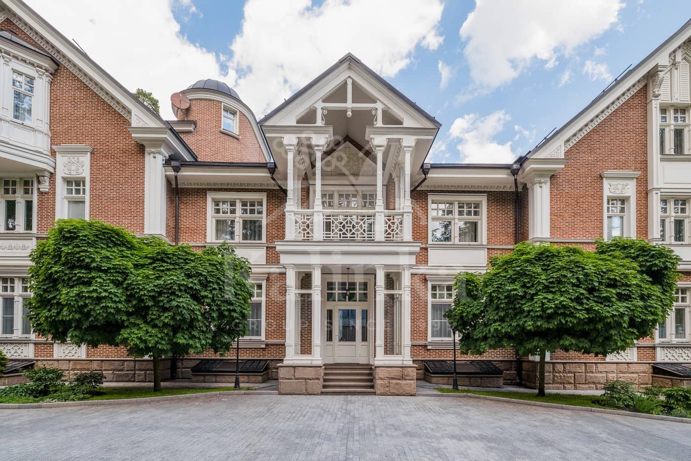 Дом 1646 м² — Серебряный Бор, фотография 1